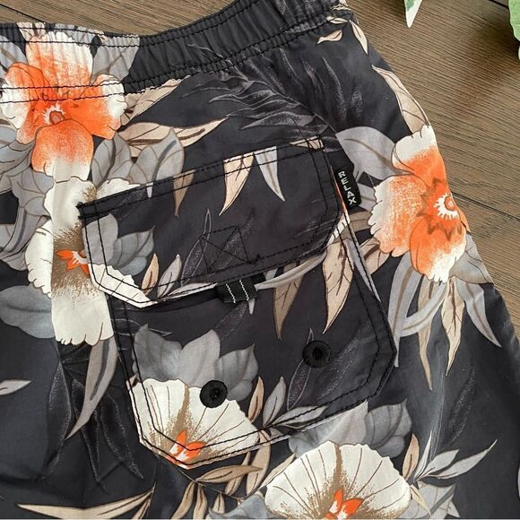 TOMMY BAHAMA Relax Men’s‎ Floral Hibiscus Print Swim Shorts size large - Picture 3 of 7